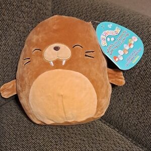 Bruce The Walrus 8" Squishmallow Plush
